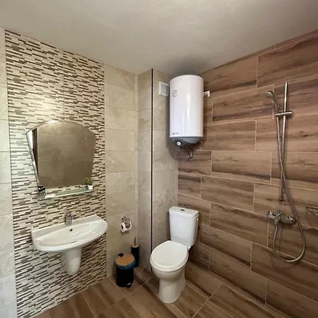 зора アパート *