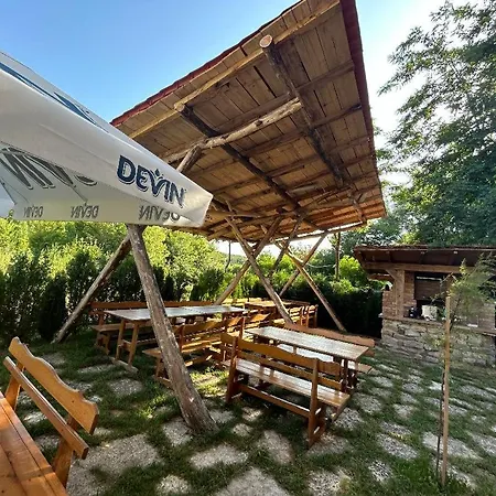 зора アパート *