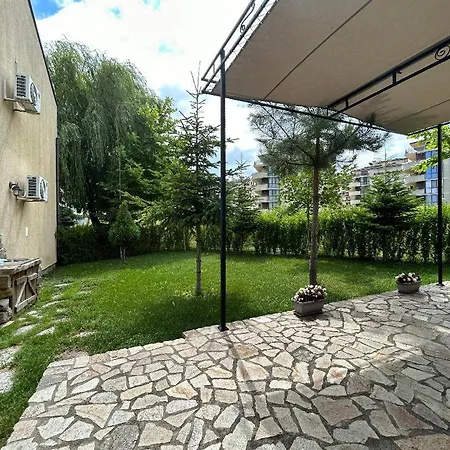 зора Διαμέρισμα Shkorpilovtsi
