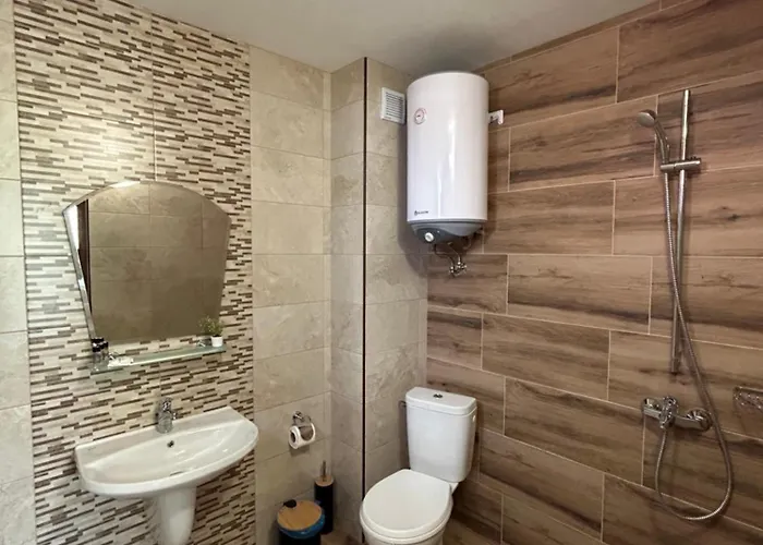 зора Lägenhet *